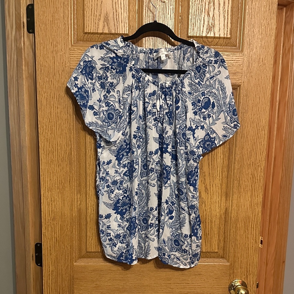 Chelsea & Theodore Blue Floral Blouse